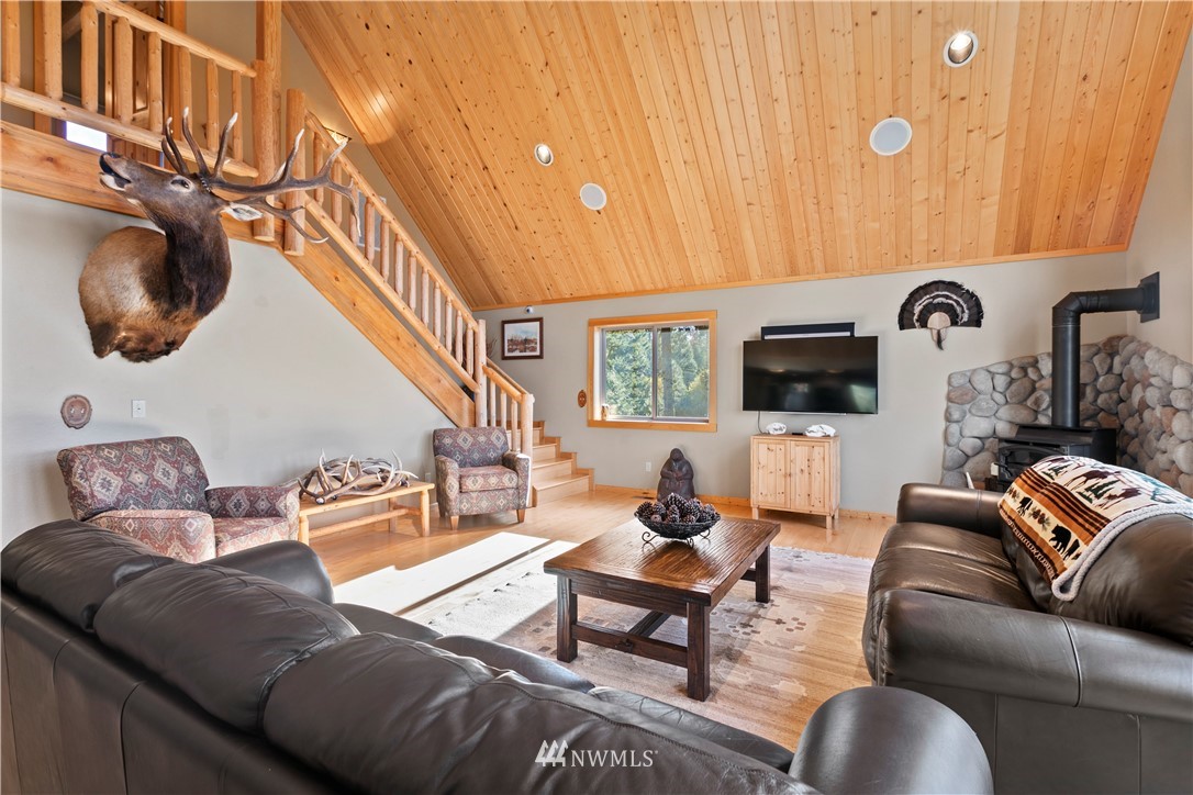 2090 Creekside Road Cle Elum, WA 98922 - Photo 8 of 39 Gallery Image 8