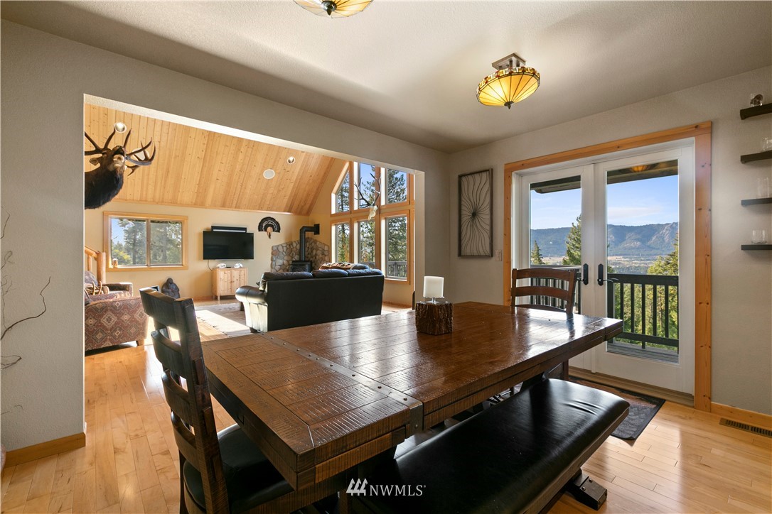 2090 Creekside Road Cle Elum, WA 98922 - Photo 10 of 39 Gallery Image 10