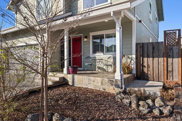 $899,999 | 1647 Kerry Lane, Santa Rosa, CA 95403