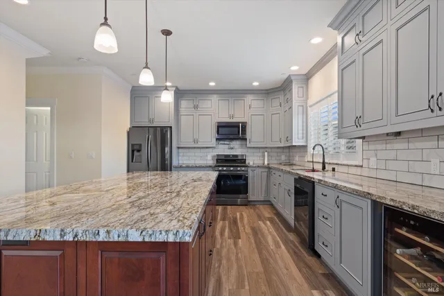 $899,999 | 1647 Kerry Lane, Santa Rosa, CA 95403