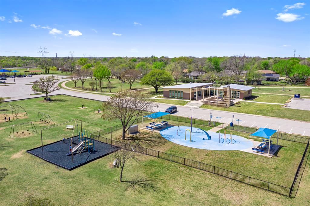 1137 Hackberry Lane Crowley, TX 76036 - Photo 7 of 14