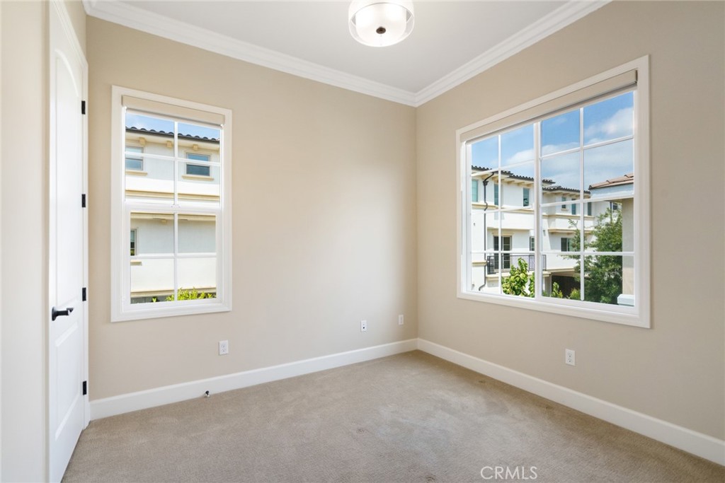 1019 Holly Avenue, Unit A Arcadia, CA 91007 - Photo 30 of 40 an empty room with a window
