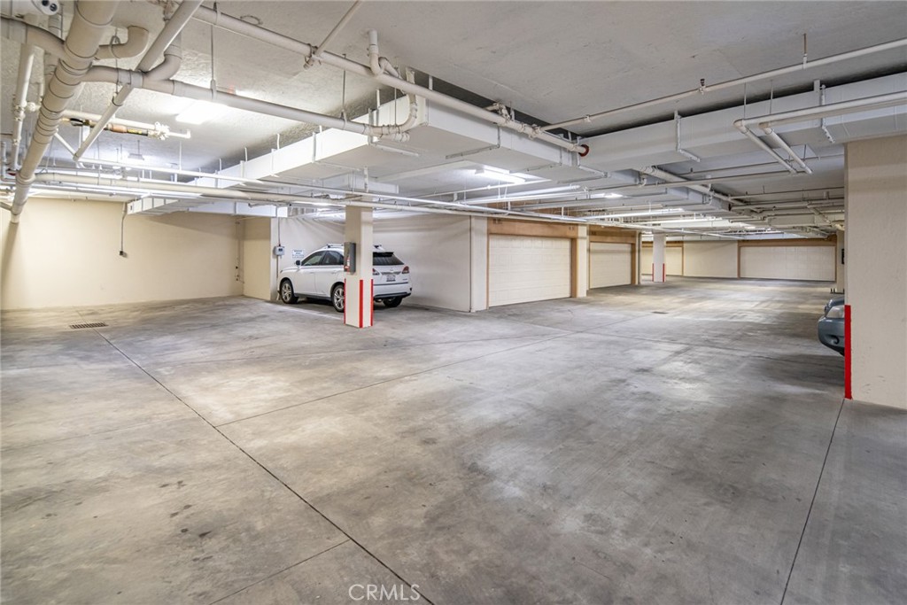 1019 Holly Avenue, Unit A Arcadia, CA 91007 - Photo 38 of 40 a view of a garage