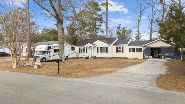 $263,990 | 708 15th Avenue, Conway, SC 29526