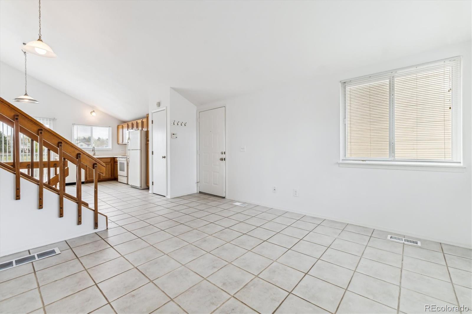 9552 Pendleton Drive Highlands Ranch, CO 80126 - Photo 7 of 21