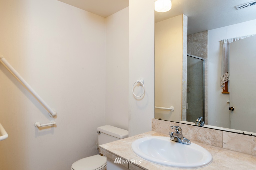 4516 236th Place Southeast Bothell, WA 98021 - Photo 10 of 11