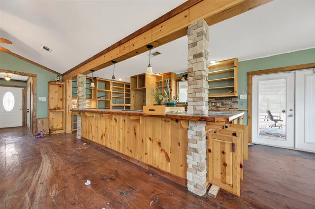 $275,000 | 12163 Oak Leaf Road, Conroe, TX 77303