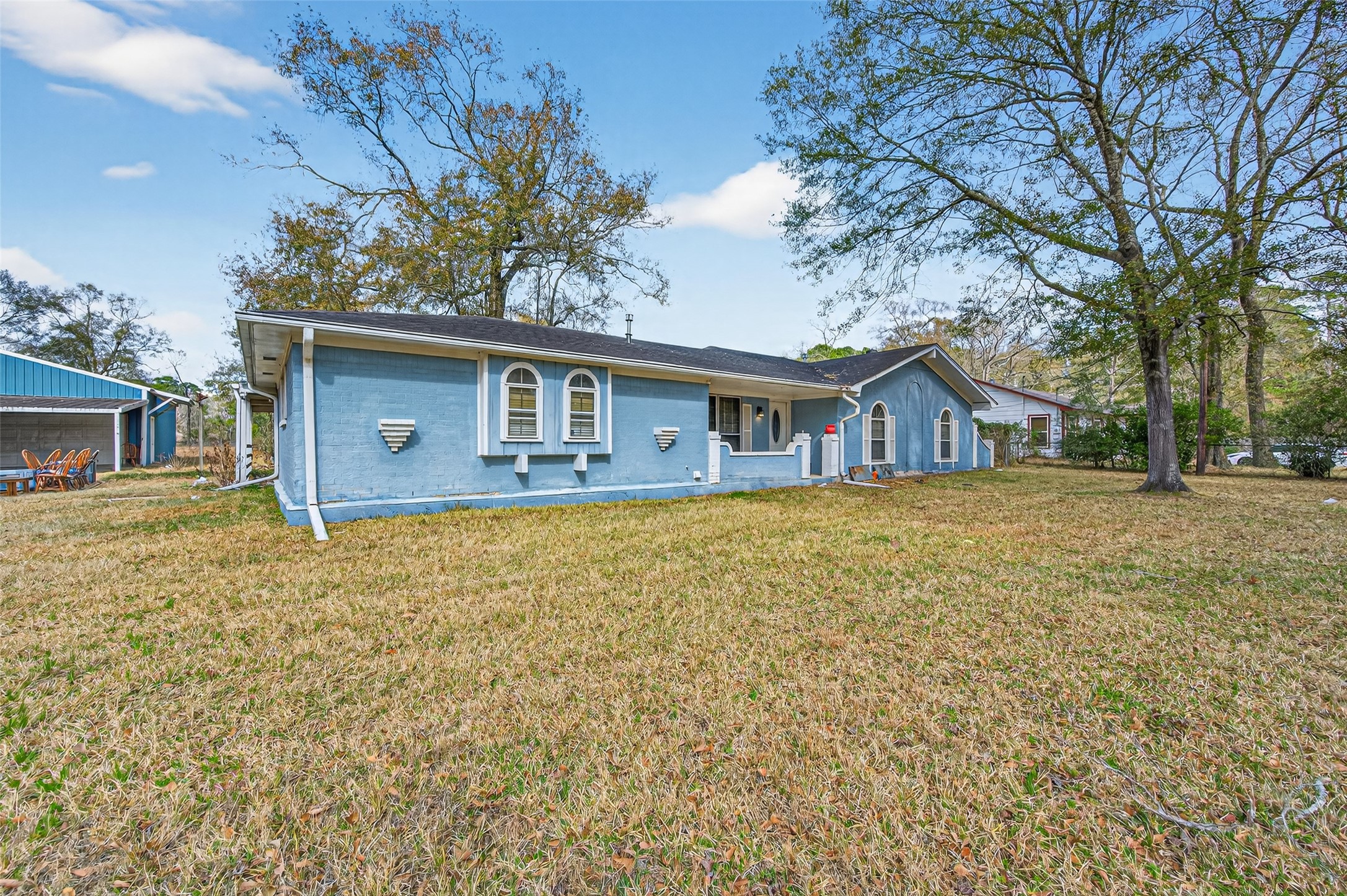 12163 Oak Leaf Road Conroe, TX 77303 - Photo 2 of 50