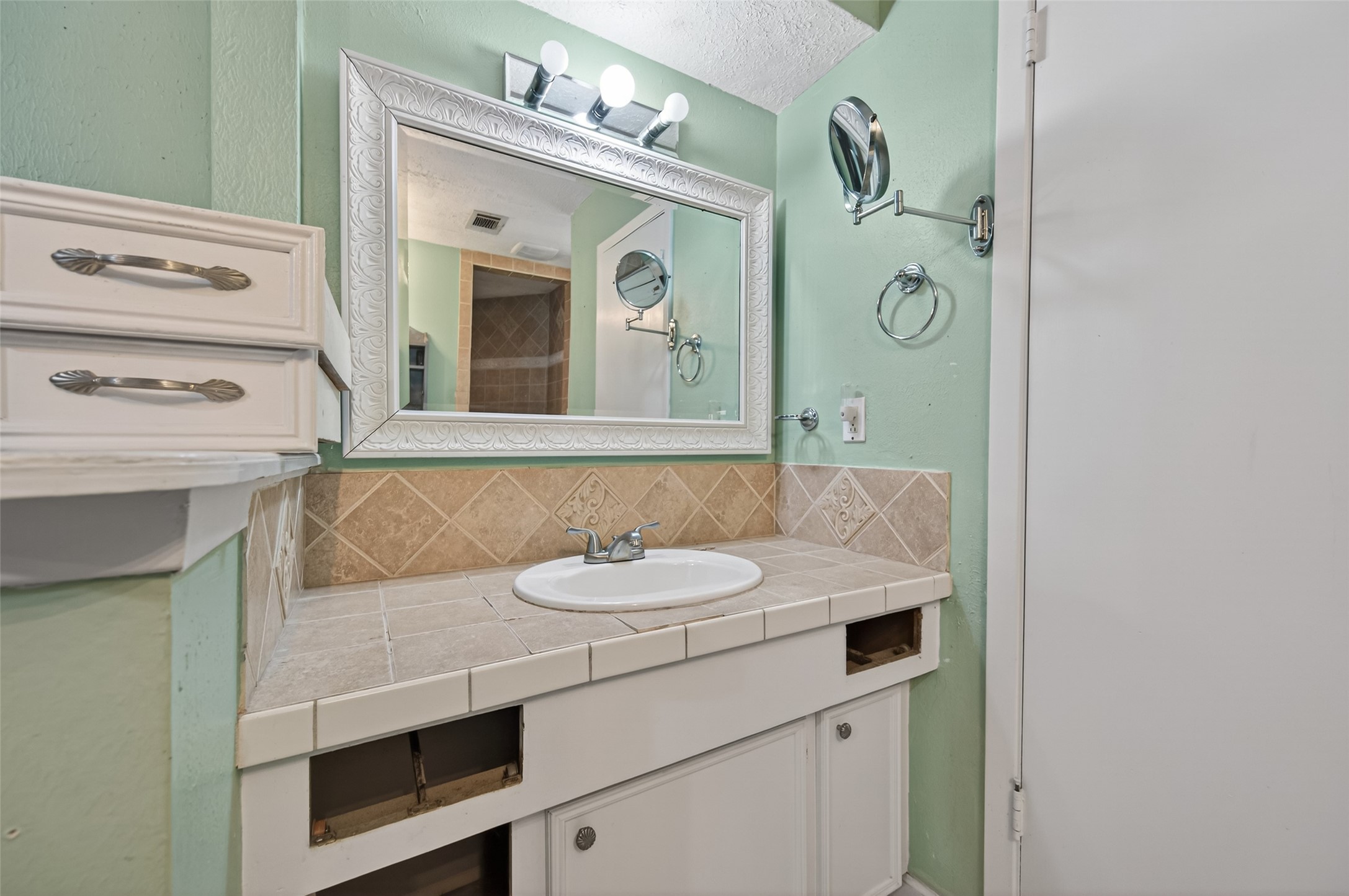 12163 Oak Leaf Road Conroe, TX 77303 - Photo 32 of 50