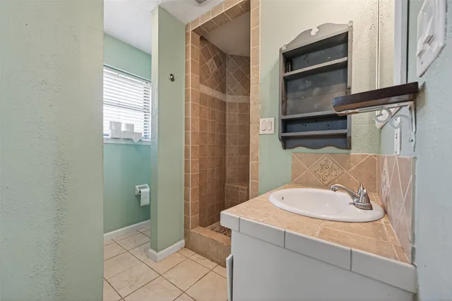 $275,000 | 12163 Oak Leaf Road, Conroe, TX 77303