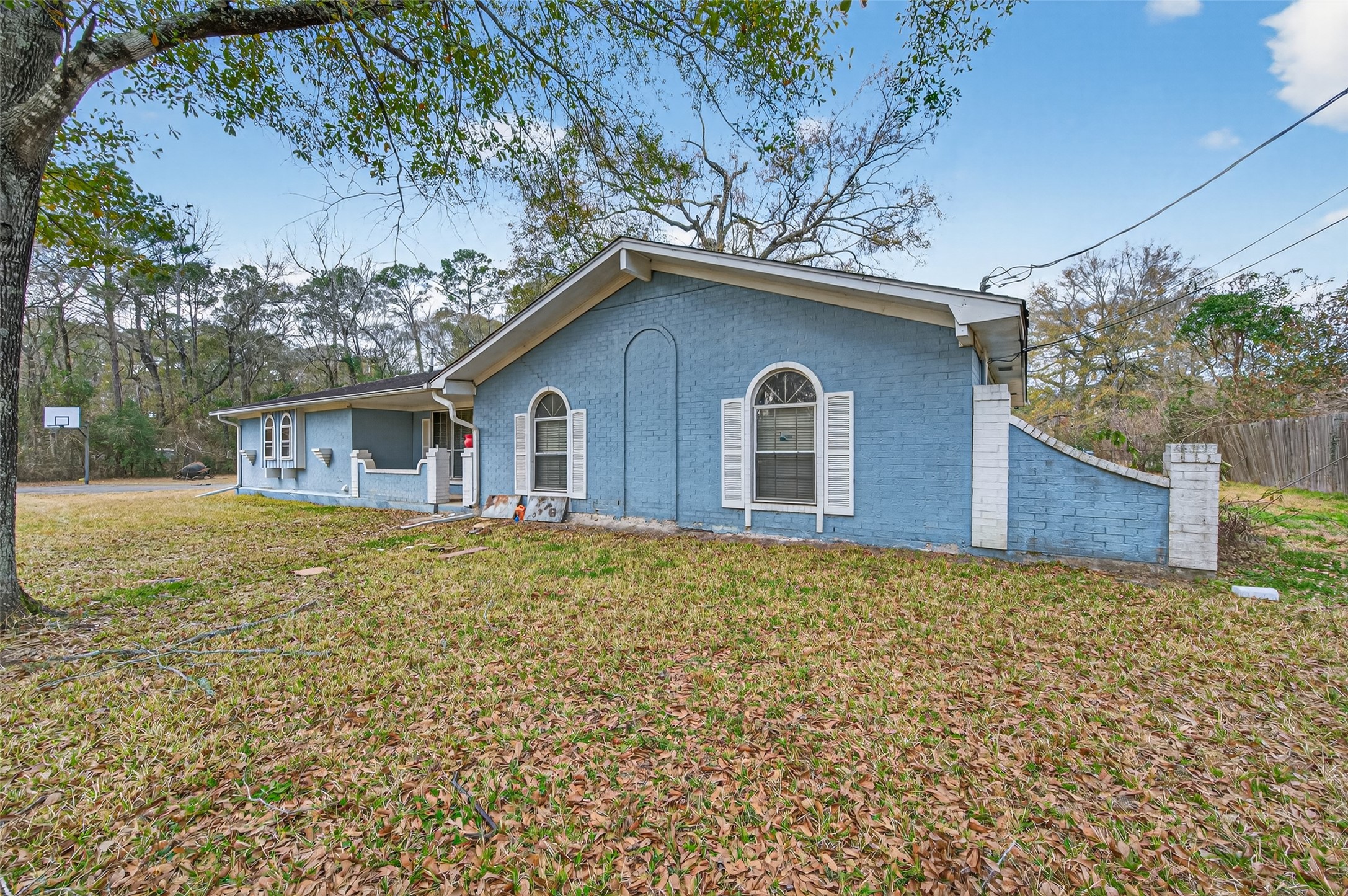 12163 Oak Leaf Road Conroe, TX 77303 - Photo 5 of 50