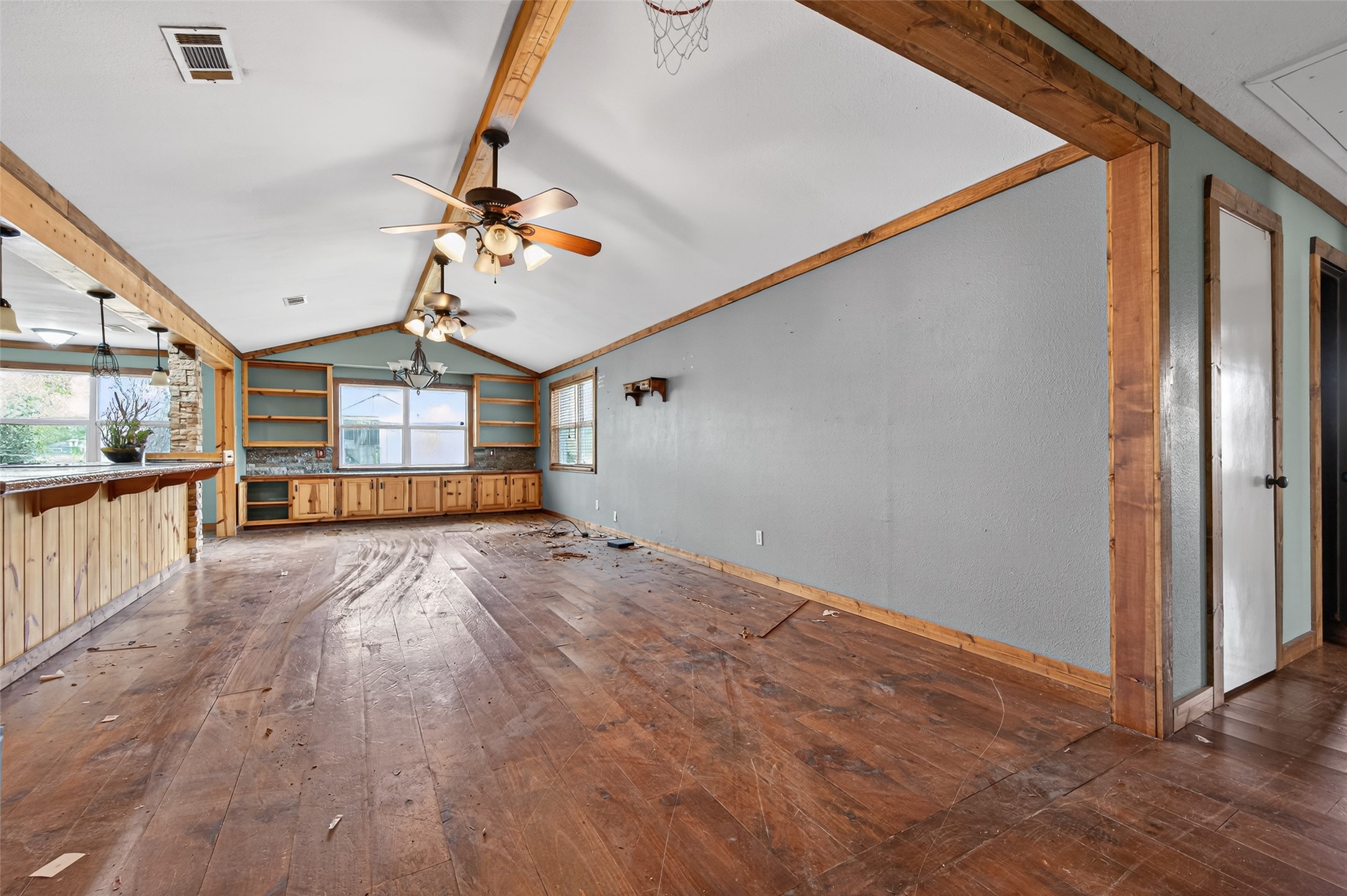 12163 Oak Leaf Road Conroe, TX 77303 - Photo 8 of 50