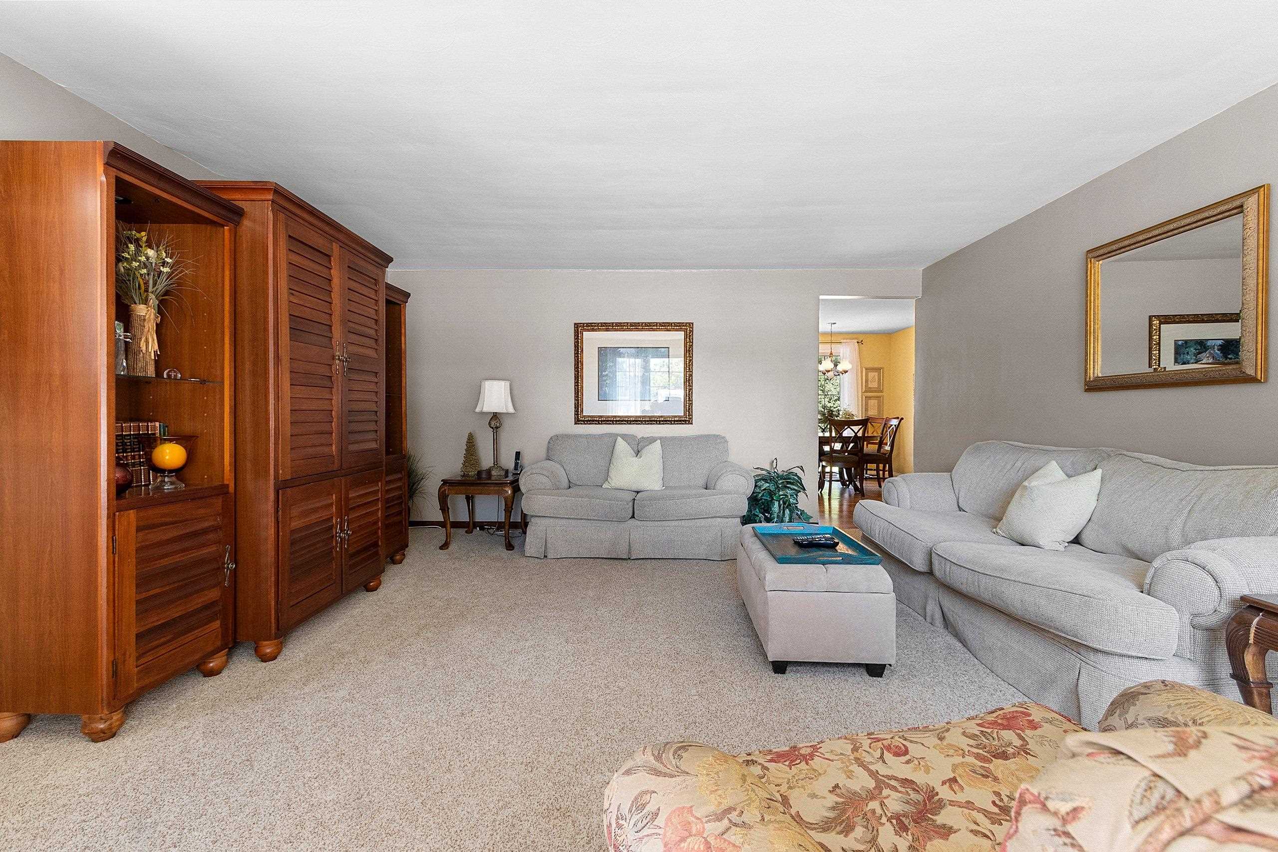 1430 Oak Ridge Drive Green Bay, WI 54304 - Photo 16 of 44