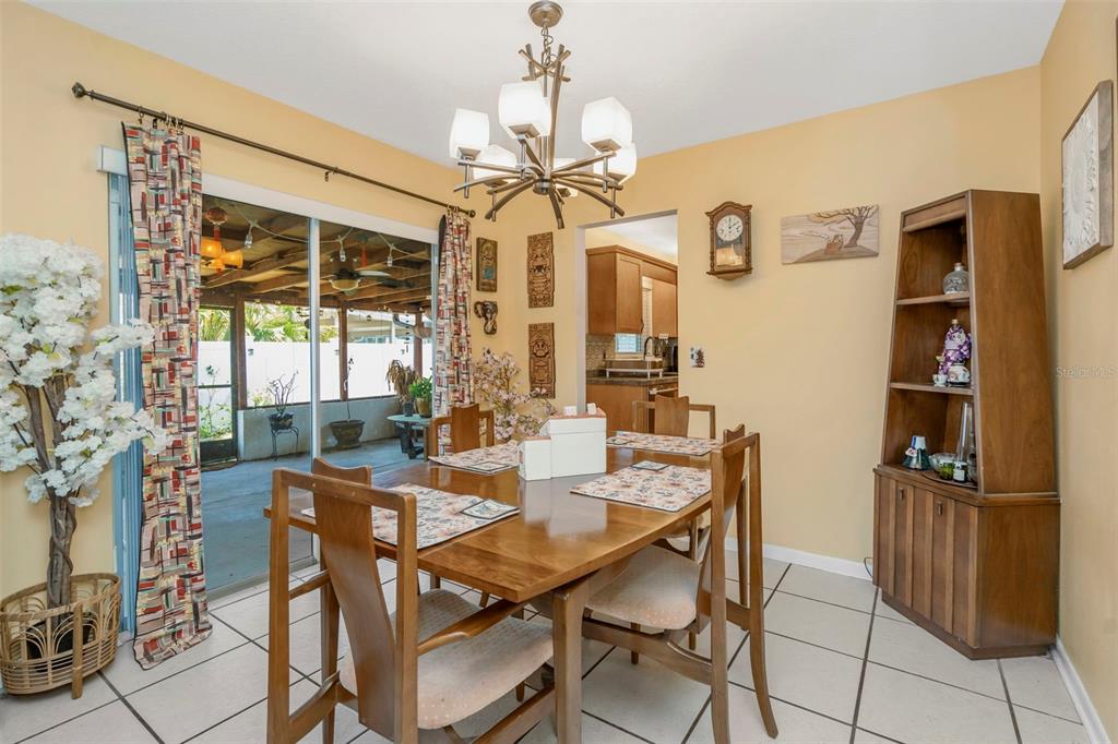 302 Limona Road Brandon, FL 33510 - Photo 5 of 25 Gallery Image 5