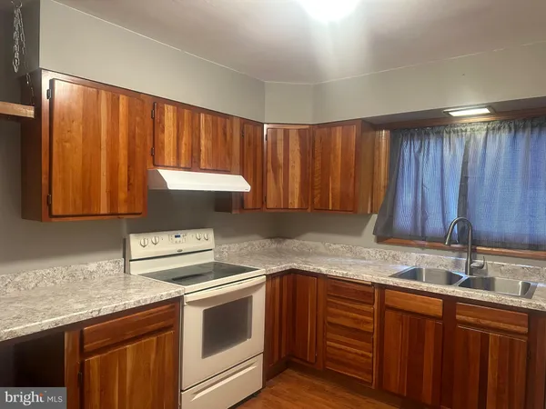 $179,900 | 1105 Holland Street, Cumberland, MD 21502