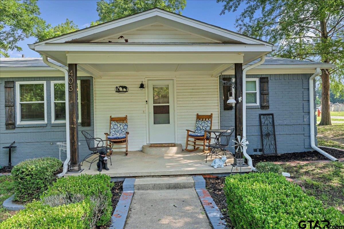 403 Kennedy Street Lindale, TX 75771 - Photo 30 of 36 a front view of house with yard