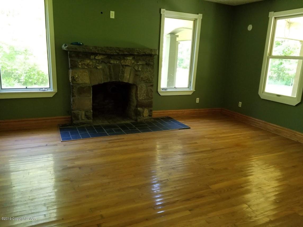 646 Jonas Road Effort, PA 18330 - Photo 4 of 13 20190603_134600