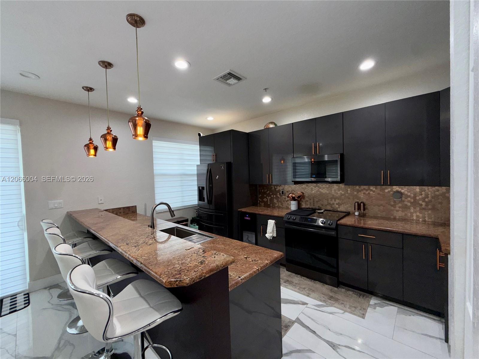 2851 Prospect Road, Unit 704 Tamarac, FL 33309 - Photo 20 of 53 Gallery Image 20