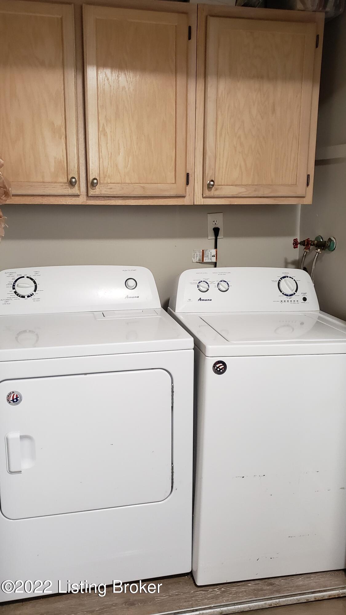 4613 Frel Road Louisville, KY 40272 - Photo 22 of 24 4613 laundry