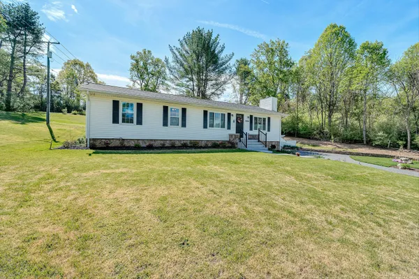 $399,950 | 3994 Springwood Road, Fincastle, VA 24090