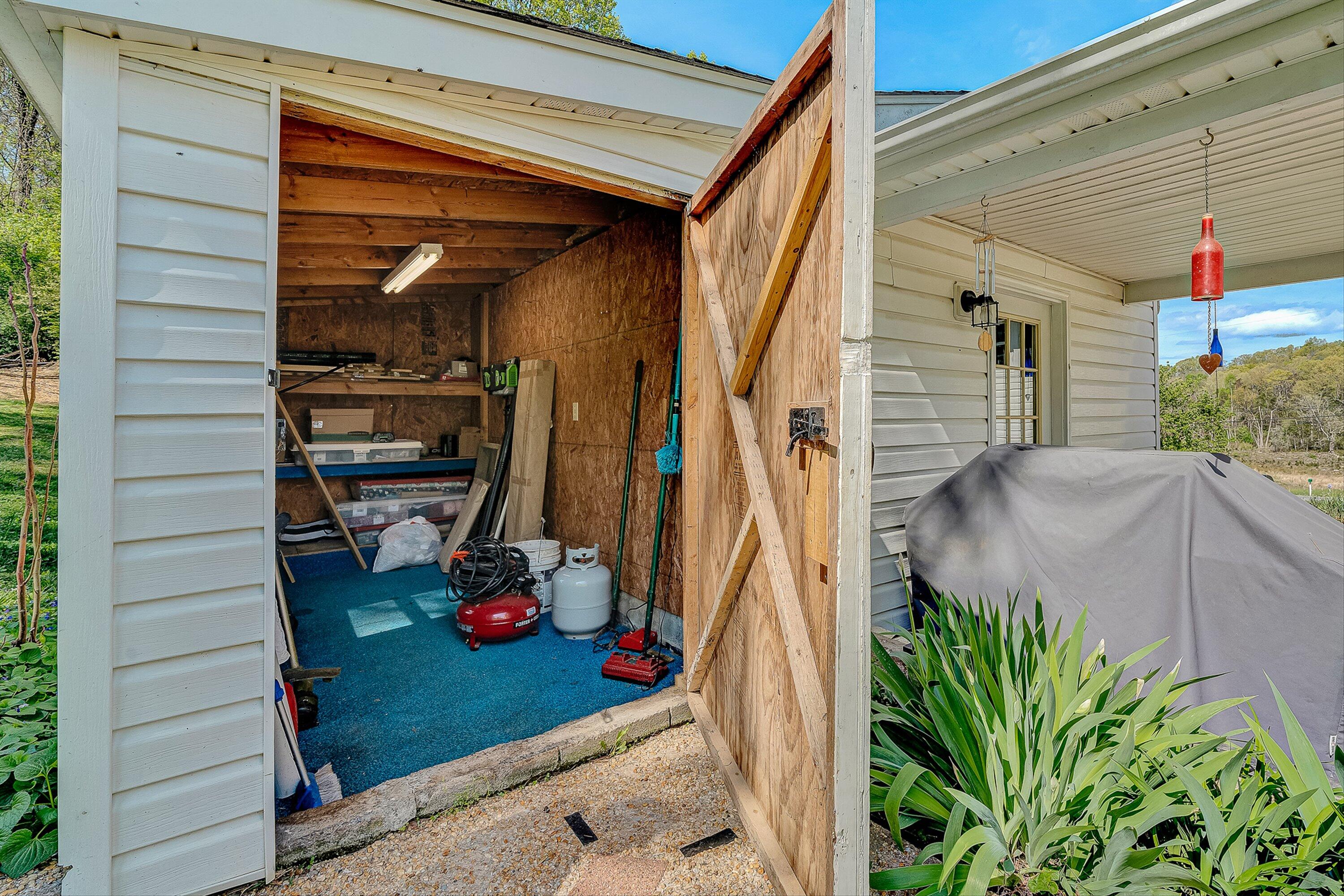 3994 Springwood Road Fincastle, VA 24090 - Photo 40 of 49 40-VM-02088