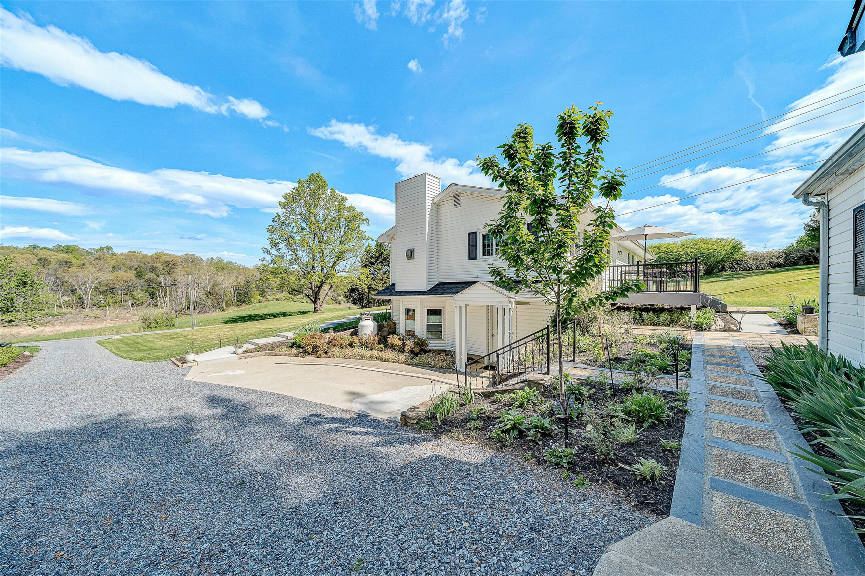 3994 Springwood Road Fincastle, VA 24090 - Photo 43 of 49 43-VM-02067