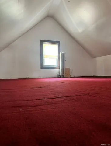 a view of empty room with window