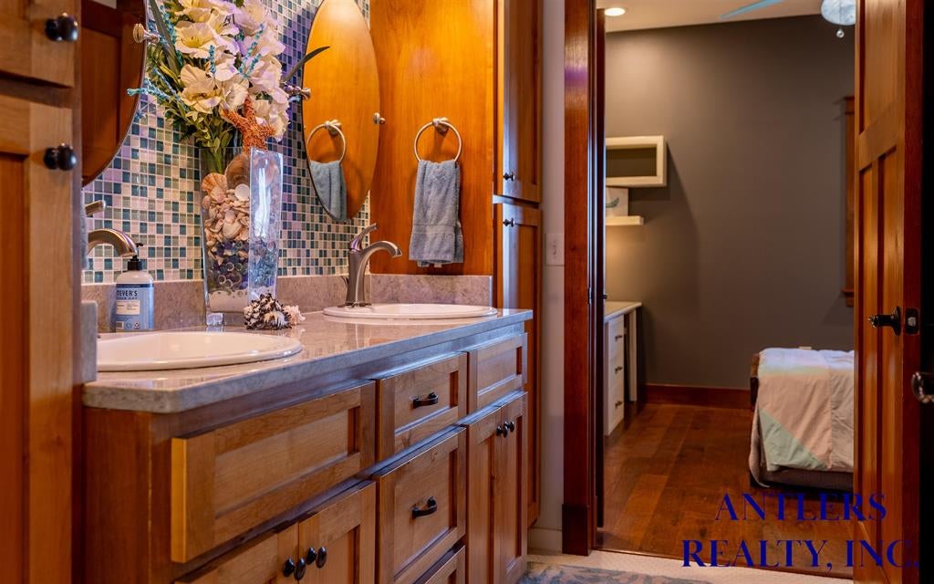 17 Thistle Road Cody, WY 82414 - Photo 55 of 108 Gallery Image 55