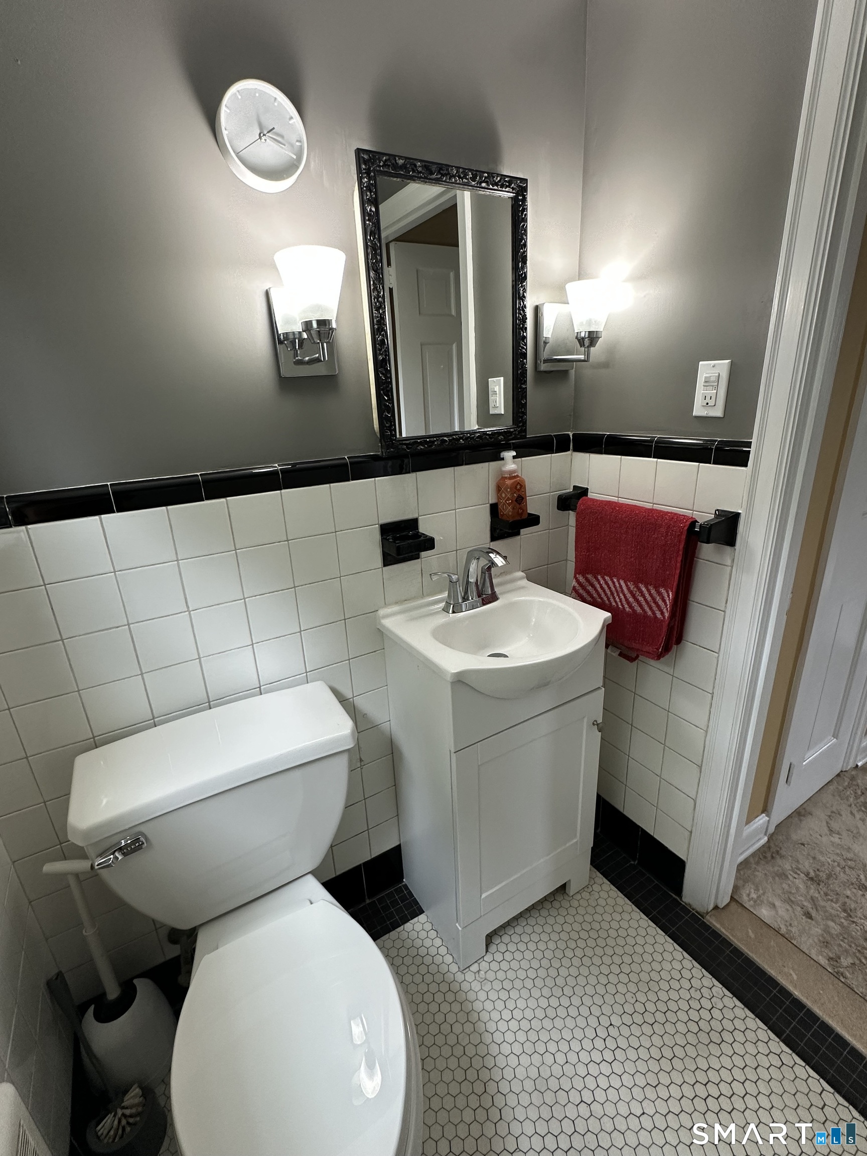 38 Cedar Ridge Road Newington, CT 06111 - Photo 14 of 40
