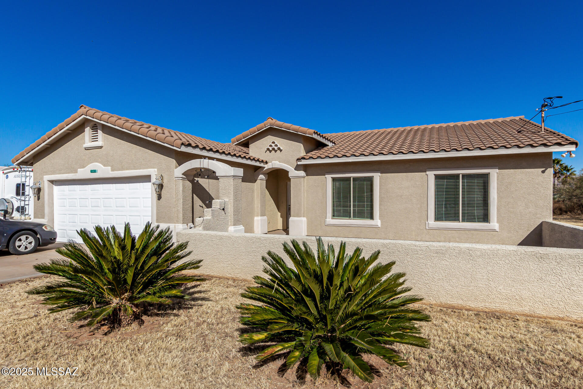 1425 Calle Monclova Rio Rico, AZ 85648 - Photo 3 of 26 Gallery Image 3