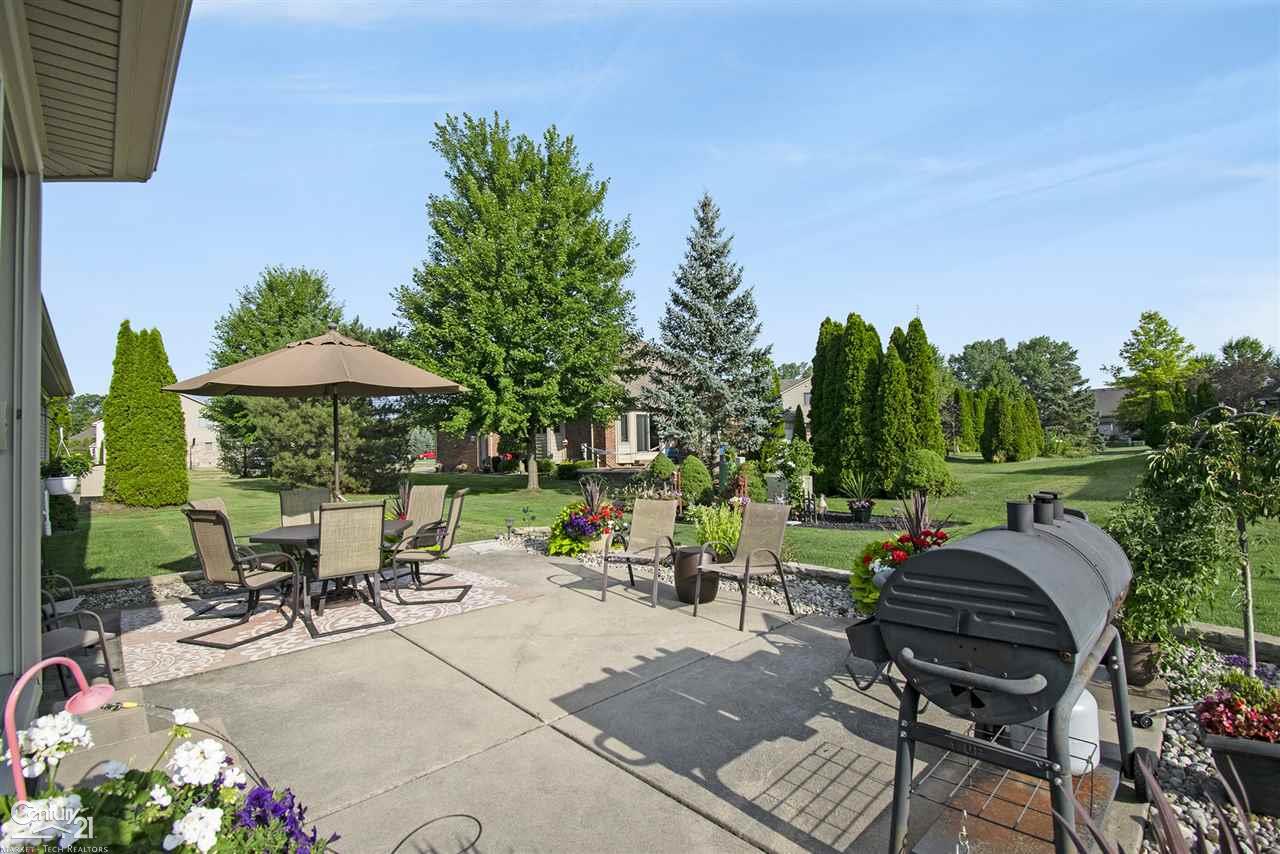 34349 Country Meadow Road Chesterfield, MI 48047 - Photo 29 of 37