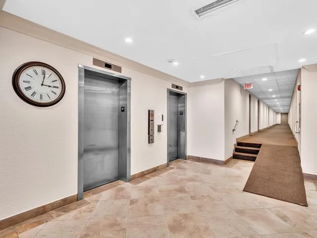 $249,000 | 900 River Reach Drive, Unit 525, Fort Lauderdale, FL 33315