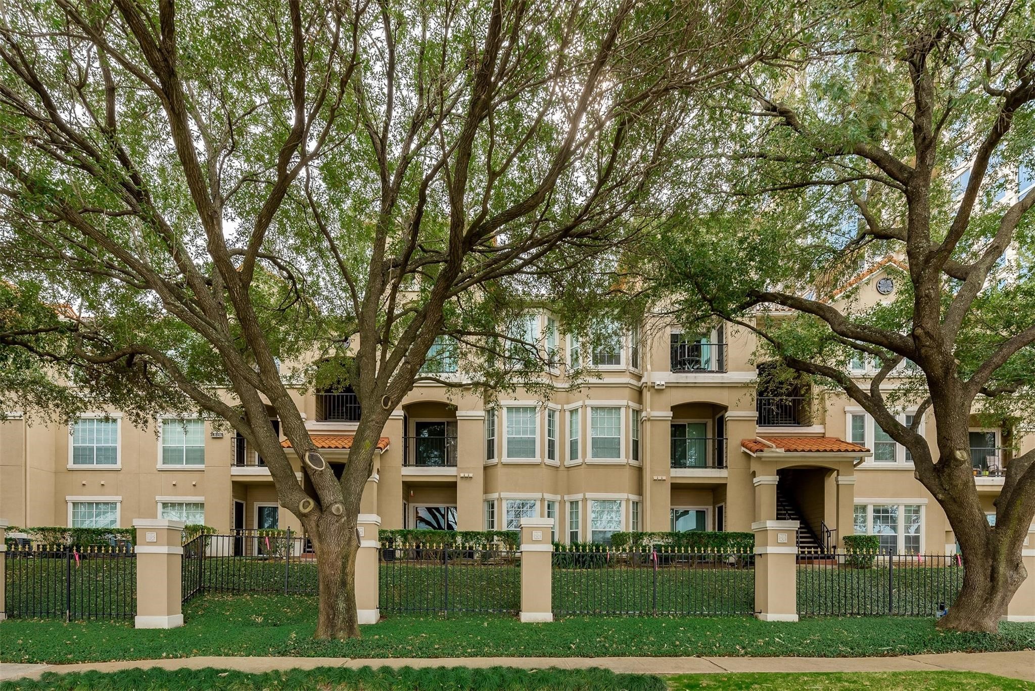3231 Allen Parkway, Unit 1110 Houston, TX 77019 - Photo 16 of 17 Welcome home to the beautiful River Oaks Retreat! This updated ground-floor condo offers serene bayou views and access to exceptional amenities, including a resort-style pool, dog park, and fully equipped fitness center.