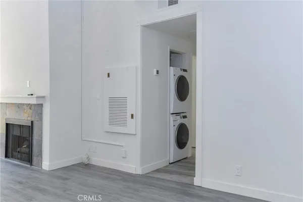 $788,000 | 2915 Montrose Avenue, Unit 525, Glendale, CA 91214