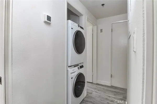 $788,000 | 2915 Montrose Avenue, Unit 525, Glendale, CA 91214