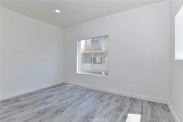 $788,000 | 2915 Montrose Avenue, Unit 525, Glendale, CA 91214
