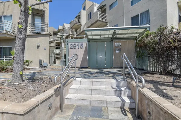 $788,000 | 2915 Montrose Avenue, Unit 525, Glendale, CA 91214