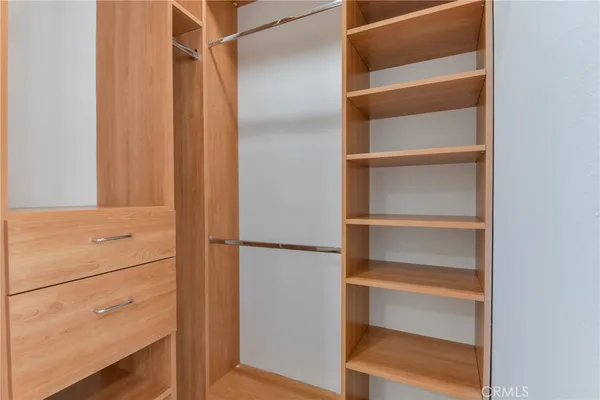 $788,000 | 2915 Montrose Avenue, Unit 525, Glendale, CA 91214