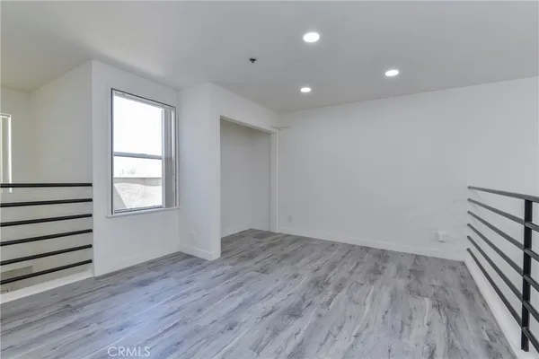 $788,000 | 2915 Montrose Avenue, Unit 525, Glendale, CA 91214