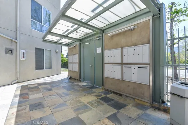 $788,000 | 2915 Montrose Avenue, Unit 525, Glendale, CA 91214