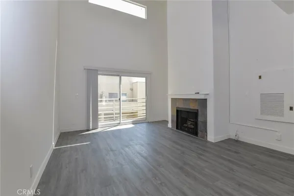 $788,000 | 2915 Montrose Avenue, Unit 525, Glendale, CA 91214