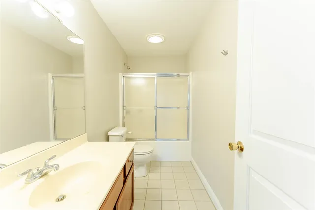 $375,000 | 683 Metacom Avenue, Unit 79, Bristol, RI 02809