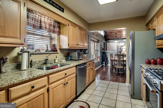 $995,000 | 2379 Ridgepole Drive, Sky Valley, GA 30537