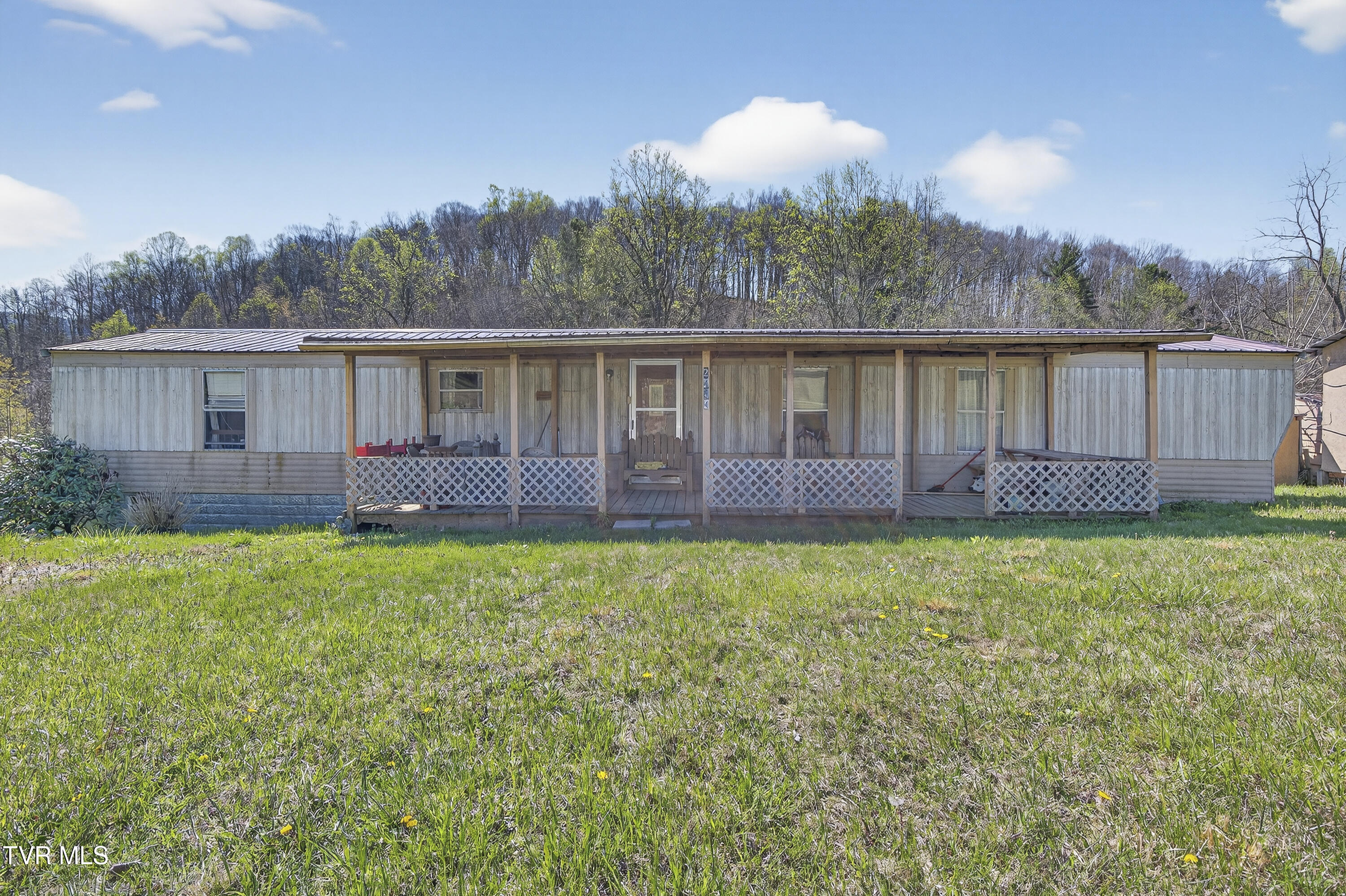 2484-Denton-Valley-Rd-Bristol-TN Matt-Sm