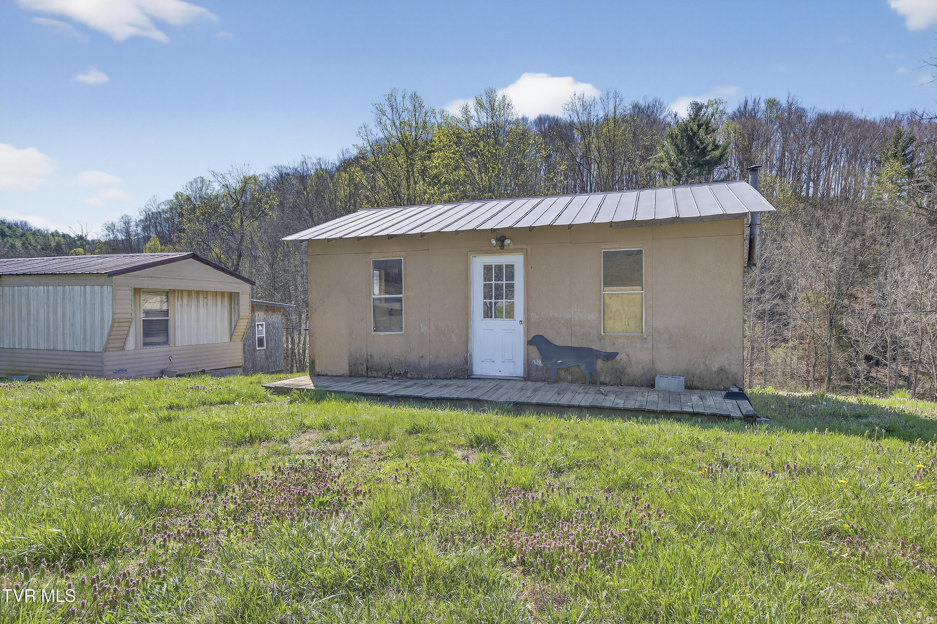 2484 Denton Valley Road Bristol, TN 37620 - Photo 3 of 10 2484-Denton-Valley-Rd-Bristol-TN Matt-Sm