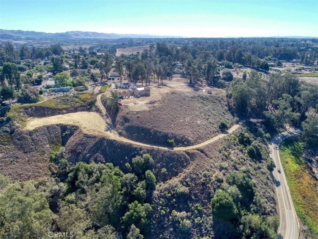 2 Castle Bluff Road Arroyo Grande, CA 93420 - Photo 22 of 34 Gallery Image 22