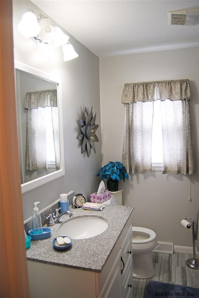 8 Crestone Road Albany, NY 12205 - Photo 12 of 18 Photo 12