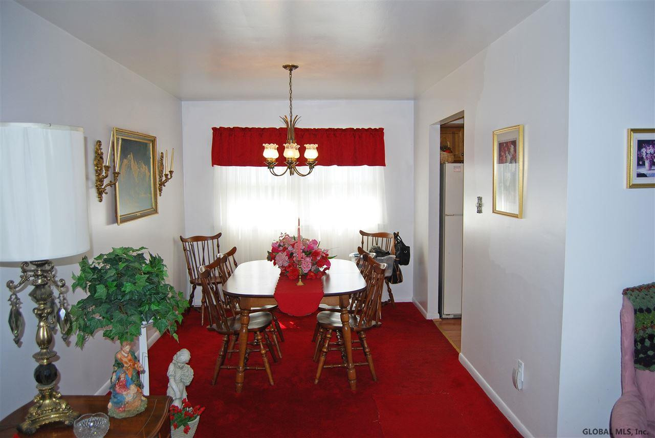 8 Crestone Road Albany, NY 12205 - Photo 3 of 18 Photo 3