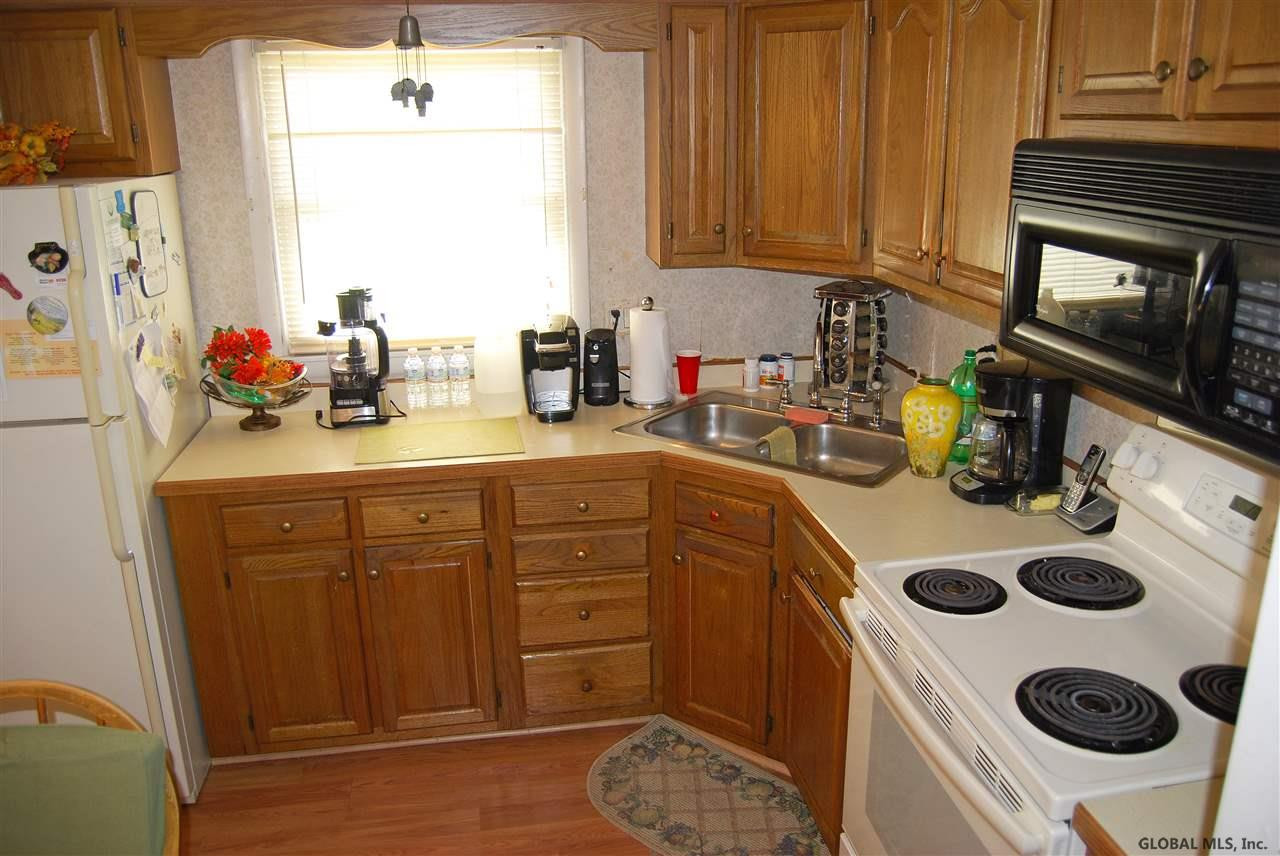 8 Crestone Road Albany, NY 12205 - Photo 4 of 18 Photo 4