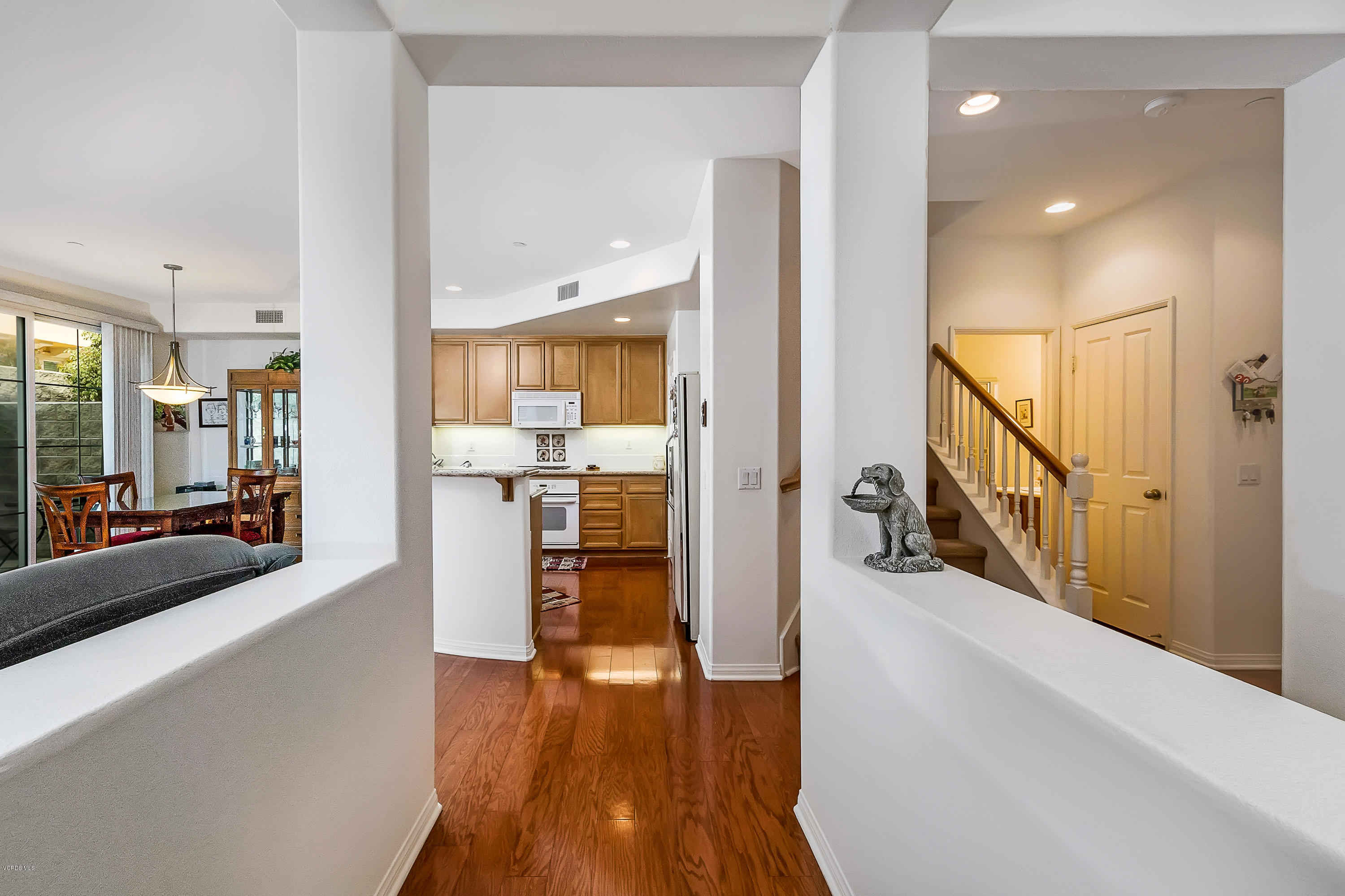 4191 Laredo Lane, Unit B Simi Valley, CA 93063 - Photo 1 of 22 4191 Laredo B-1